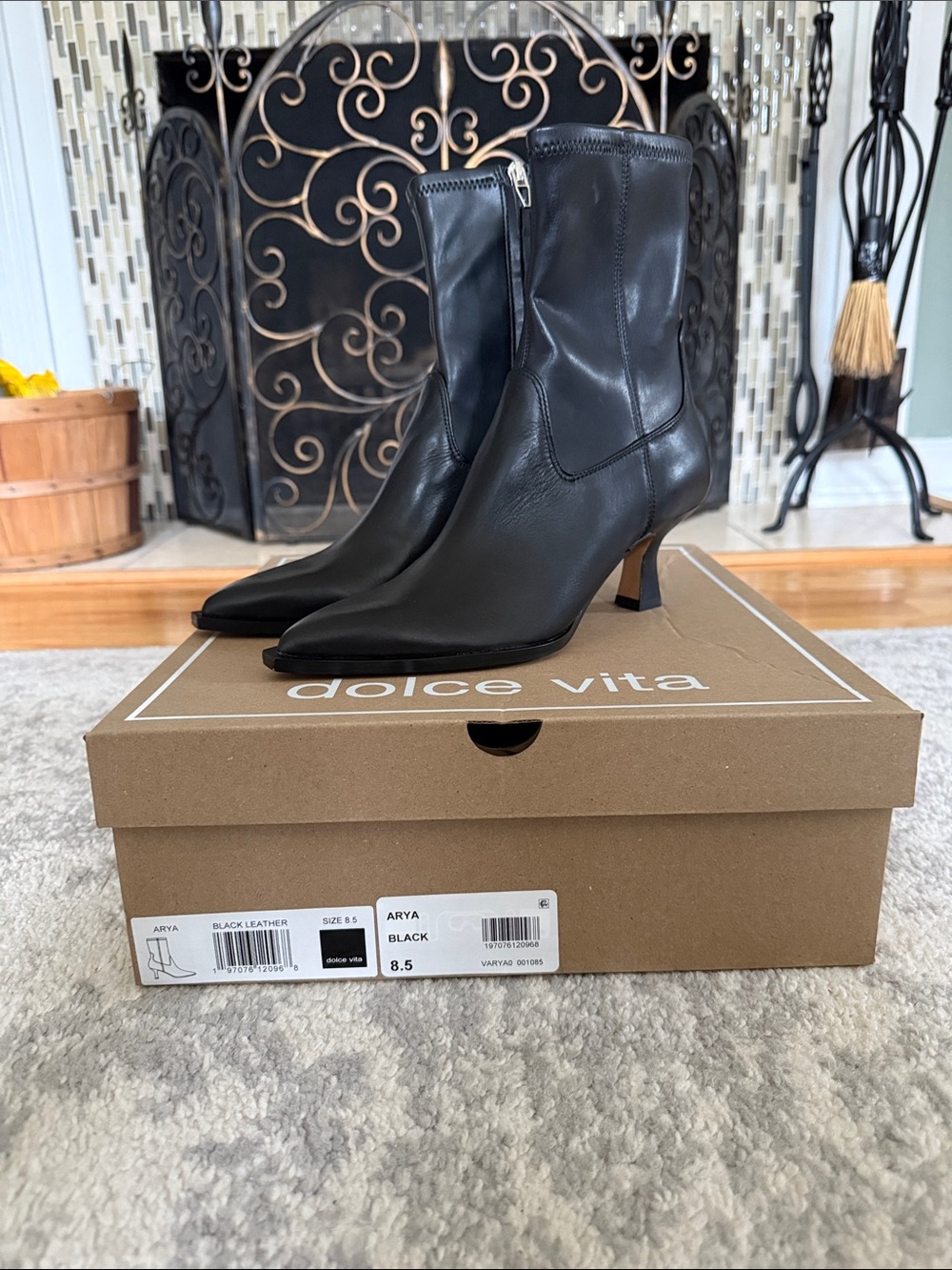 Dolce Vita Black Leather Pointed Ankle Boots with Kitten Heel